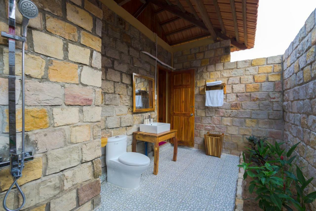 Island Lodge Дуонг-Донг Экстерьер фото