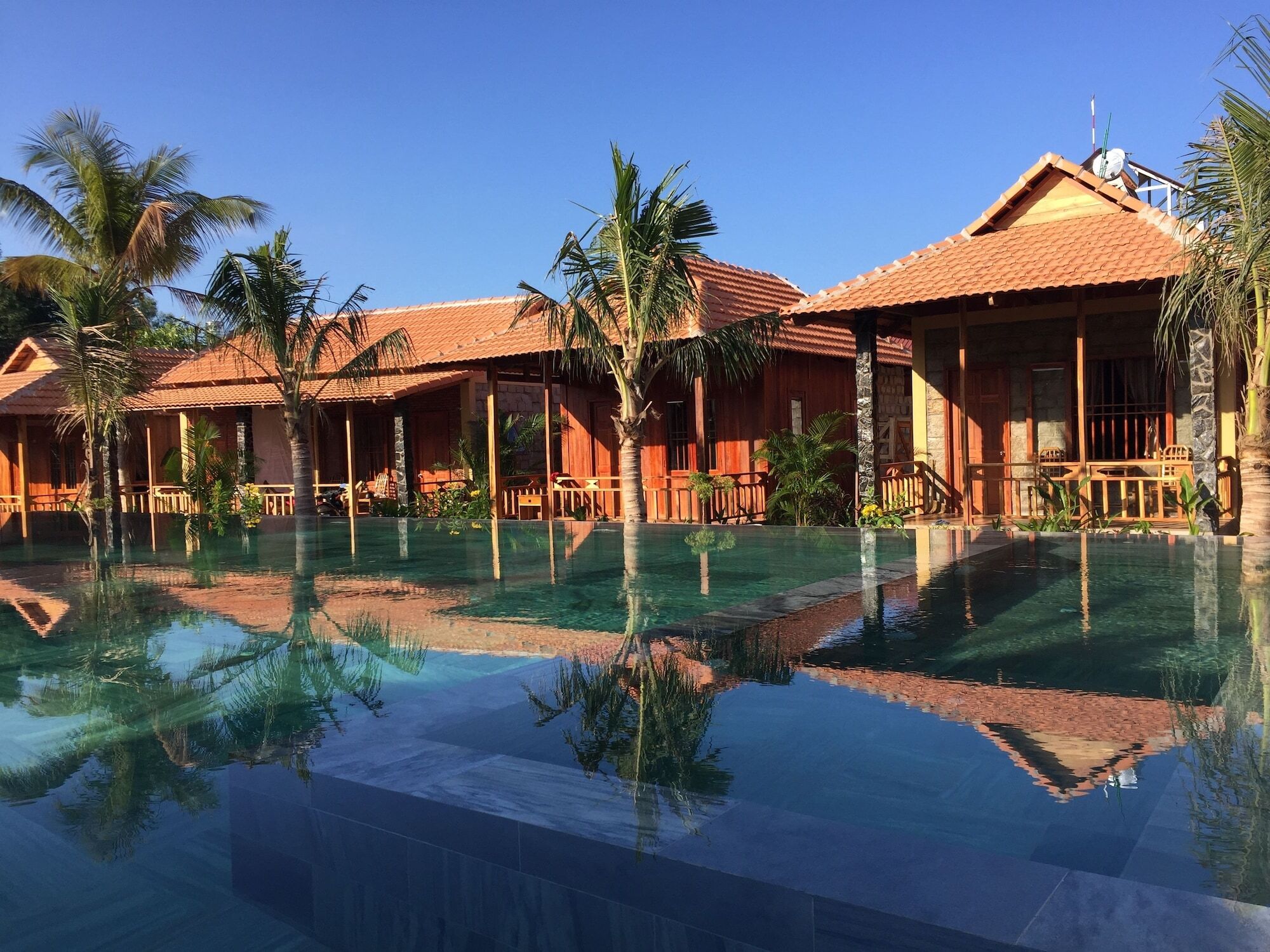 Island Lodge Дуонг-Донг Экстерьер фото